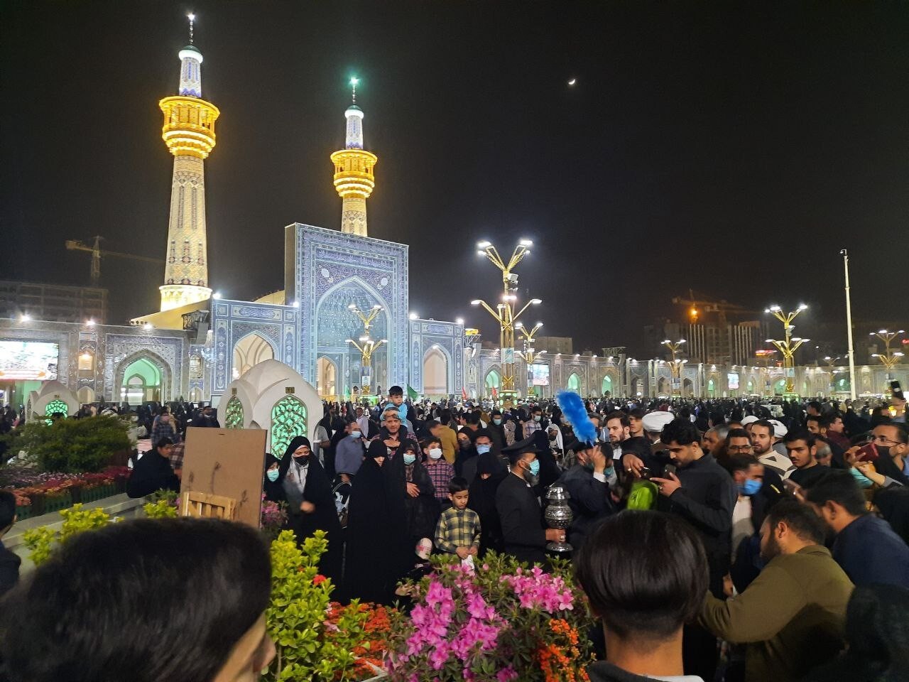 مراسم وداع با پیکر حجت الاسلام شهید اصلانی در حرم مطهر رضوی