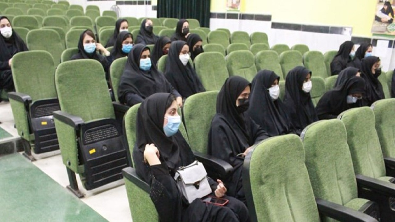 کلاس‌های پر جمعیت در سالن‌های دانشگاه اصفهان برگزار خواهد شد