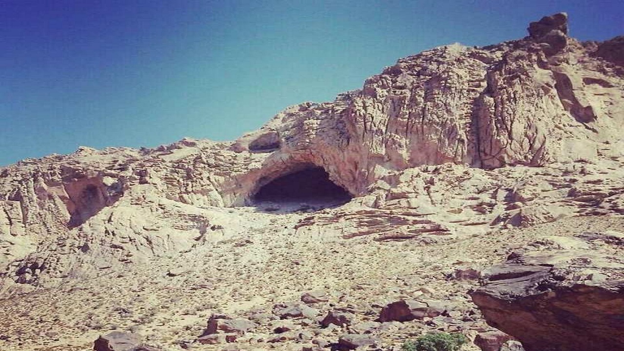 نمایی از غار آذرین کشور در دهج + فیلم