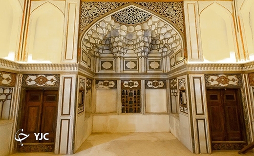 نمای بیرونی خانه تاریخی زعیم