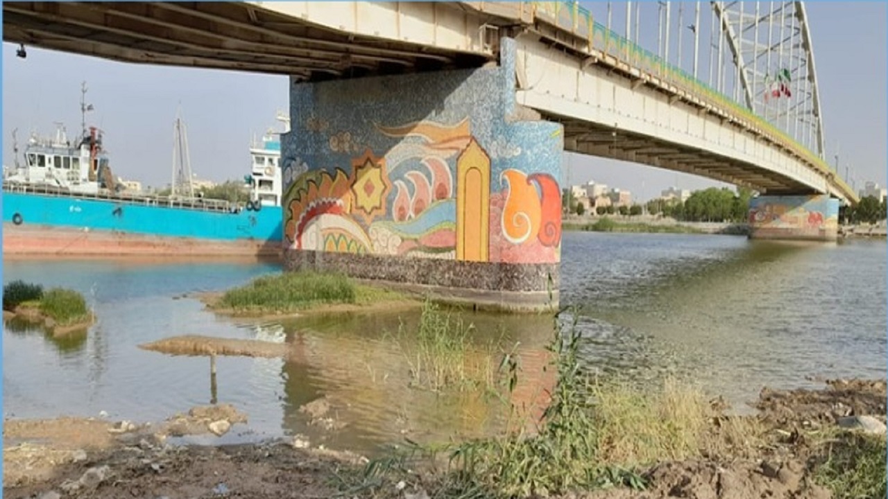 لایروبی رودخانه کارون خرمشهر در حال انجام است