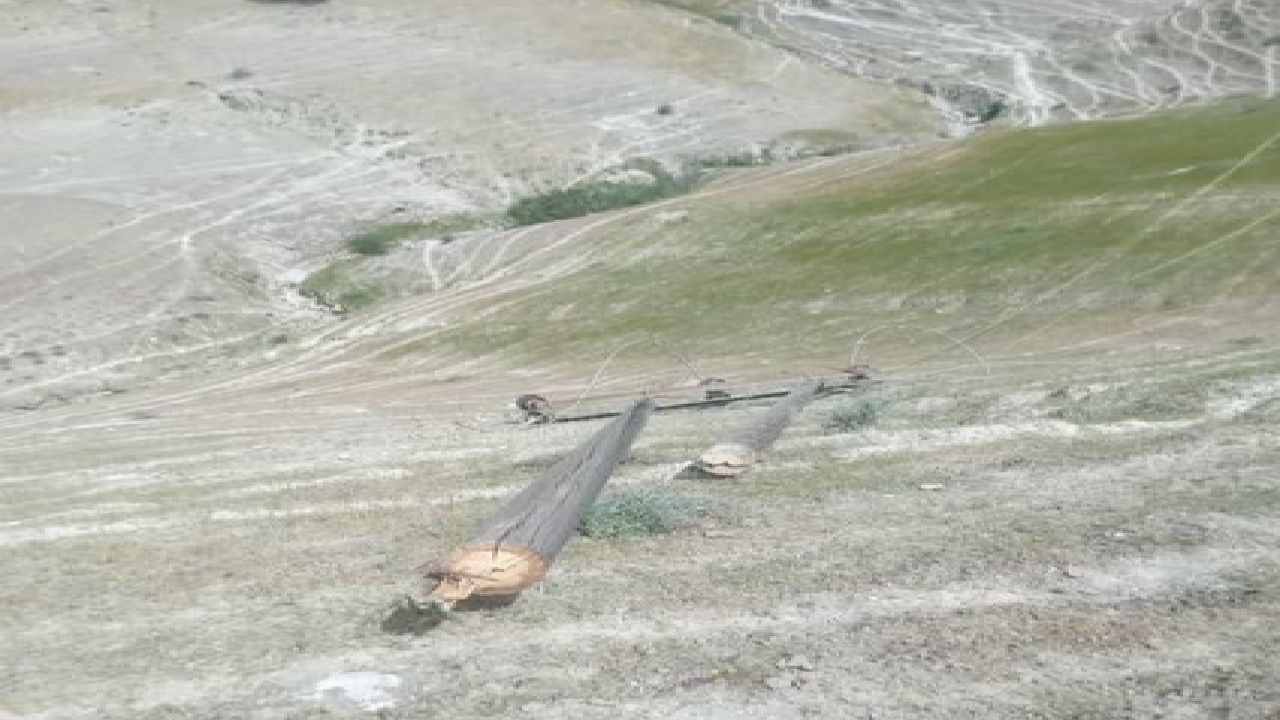 قطع برق در روستاهای گچساران به علت سقوط تیر برق