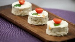 ناهاری ساده با تُست تخم مرغ + فیلم