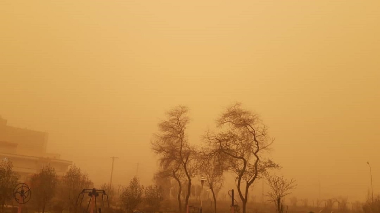 آسمان آبادان و خرمشهر همچنان غبارآلود