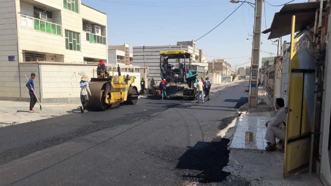 تسهیل در تردد خودرو‌ها با  تکمیل آسفالت مسیر مهرشهر به زردشت