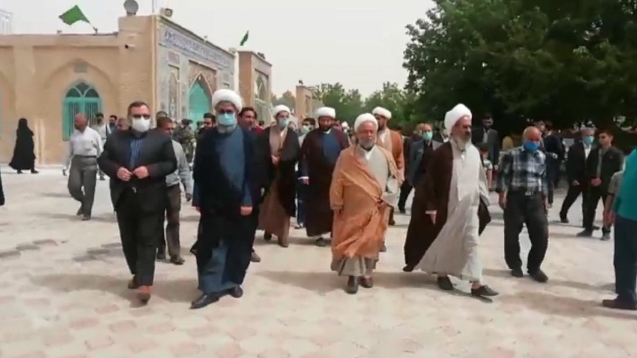 راهپیمایی مردم کاشمر در پی شهادت دو روحانی + فیلم