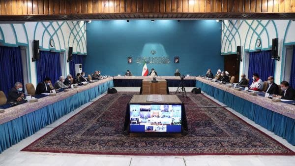 تصمیم برای بازگشایی مراکز آموزشی با جدیت استمرار یابد/ قیمت دارو نباید گران شود