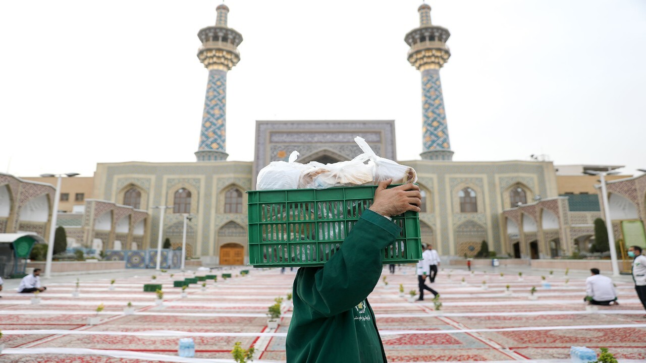 افطار را میهمان امام مهربانی ها باشید