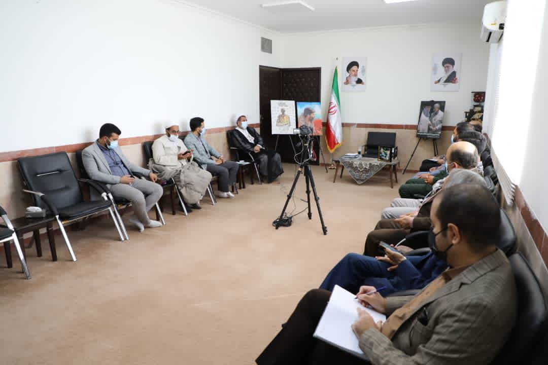 دیدار مسئولان فرهنگی هنری استان با نماینده ولی فقیه در کرمان