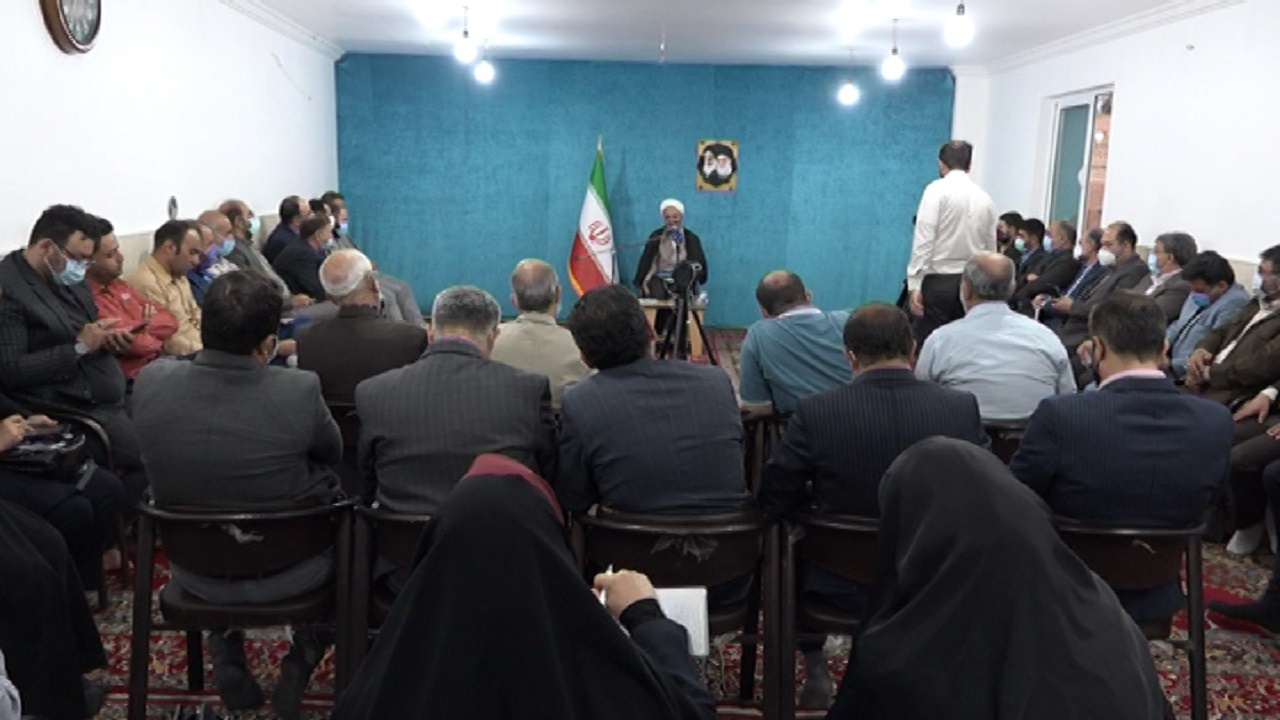 رسانه نگاران در جهاد تبیین پیشگام باشند