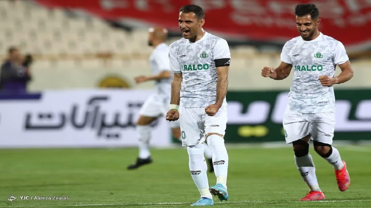 استاندار مرکزی پیروزی آلومینیوم بر پرسپولیس را تبریک گفت