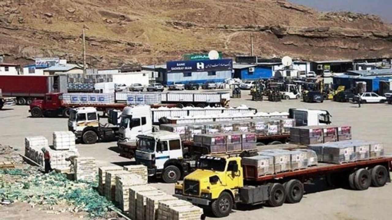 صادرات به عراق از سر گرفته شد/ اعتصاب رانندگان کامیون‌های عراقی پایان یافت
