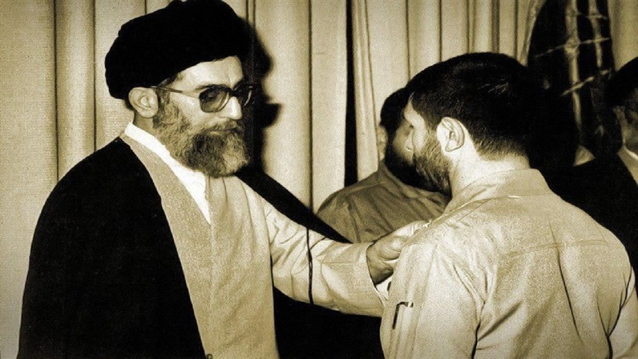 از شجاعت در میدان نبرد تا ناگفته‌هایی از عشق به امام خامنه‌ای