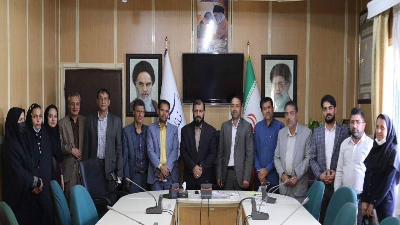 استفاده از توانمندی هنرمندان زرند در دستگاههای دولتی