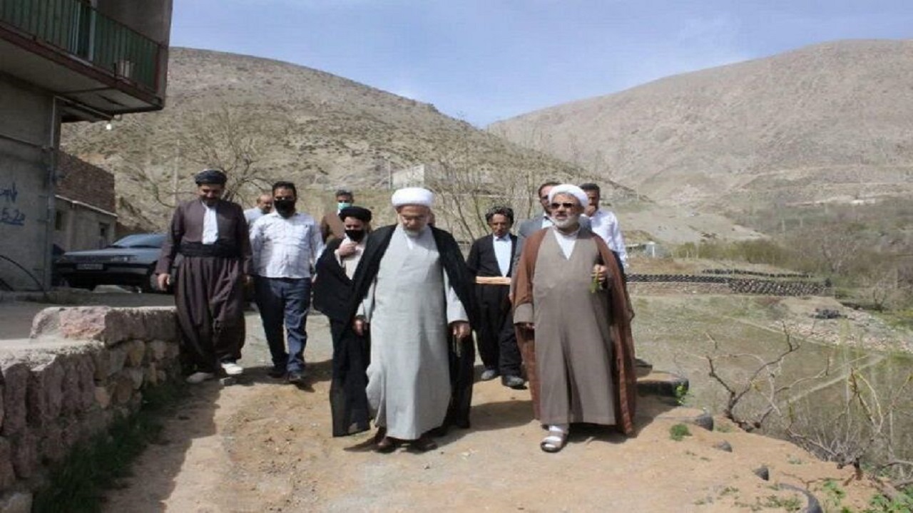 تکریم عالمان دینی پاسداشت ارزش‌ها است