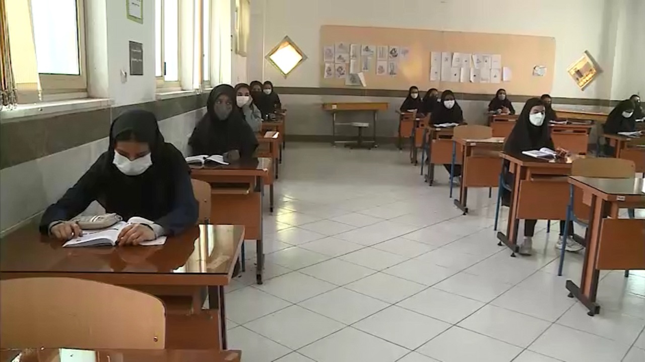 والدین نگران رعایت شیوه نامه‌های بهداشتی در مدارس نباشند