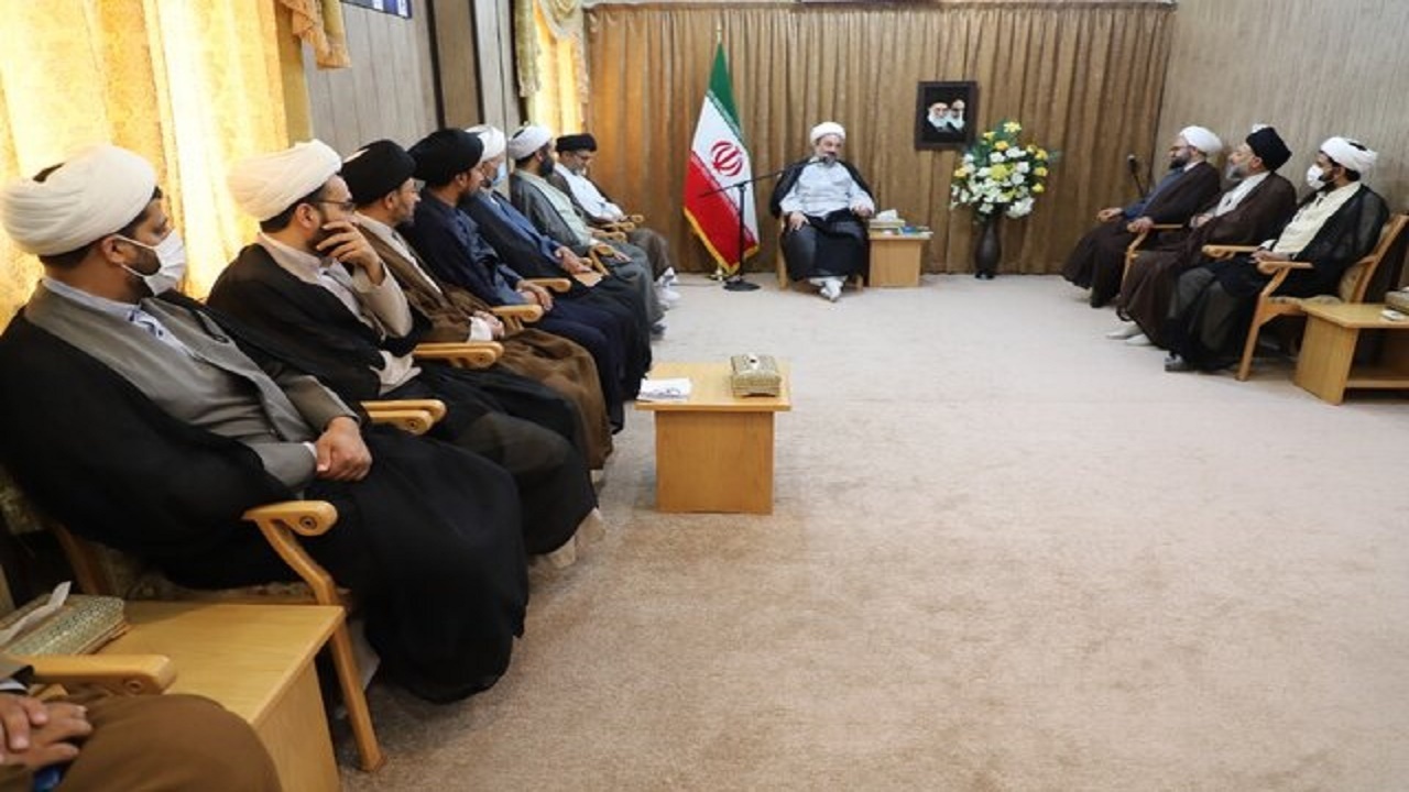 عنوان سربازی امام زمان (عج) مایه افتخار طلاب است