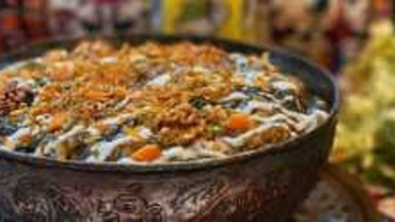 طرز تهیه آش پیاز + فیلم