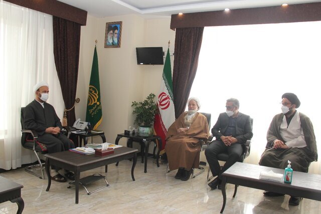 بنیاد مسکن فارس برای صدور اسناد مالکیت موقوفات وابسته آستان شاهچراغ (ع) آماده است