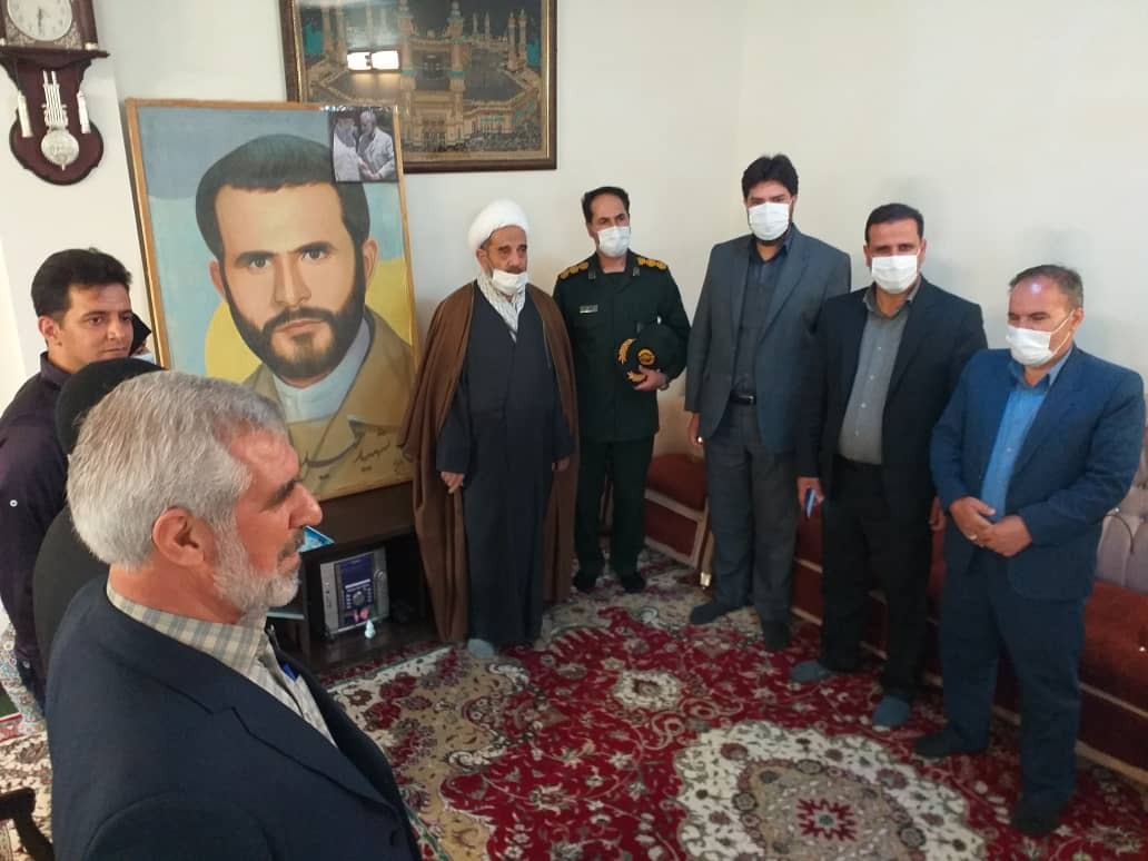 زندگی و مدیریت شهدای شاخص الگو سازی شود