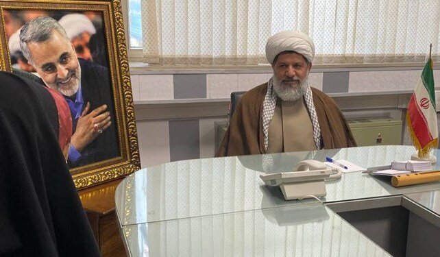 سرداری که حاج قاسم اجازه نمی&zwnj;داد پشت در اتاقش منتظر بماند + تصاویر