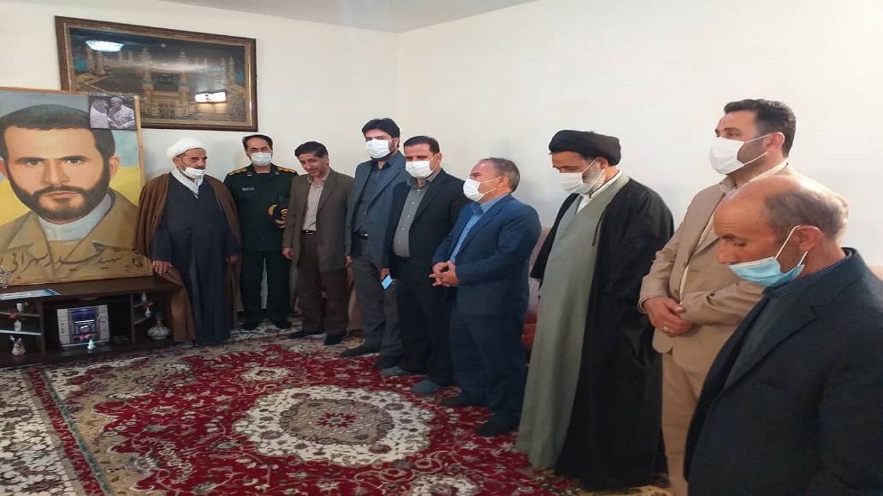 زندگی و مدیریت شهدای شاخص الگو سازی شود