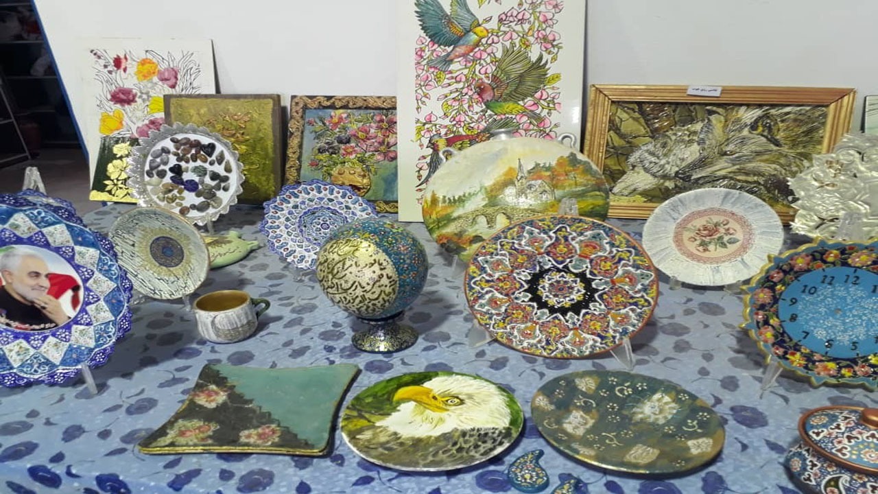 نمایشگاه محصولات تولیدی مددجویان کمیته امداد در کرمان افتتاح می‌شود