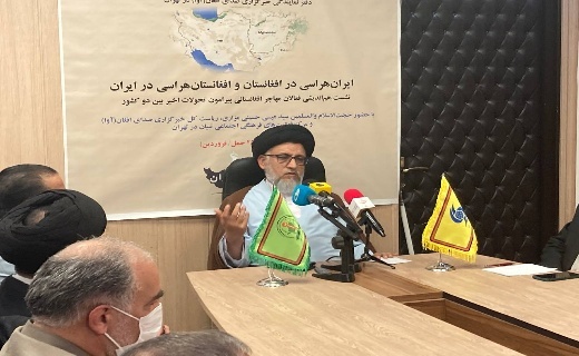 جمهوری اسلامی ایران و عظمت ایران هدف دشمن است