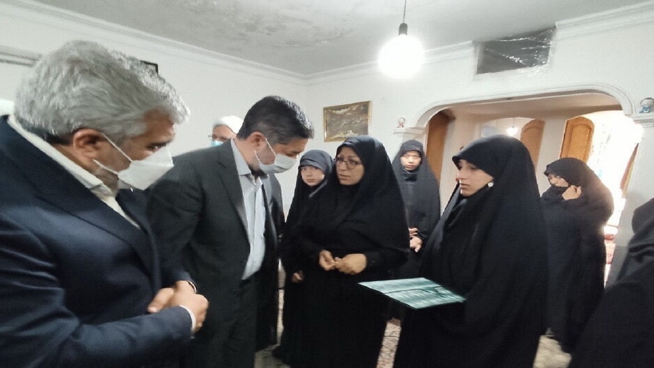 حضور مسئولان قضایی خراسان رضوی در منزل شهدا رمضان