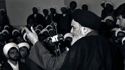 باشگاه خبرنگاران -نکته‌های مهم در نامه سرگشاده امام به هویدا