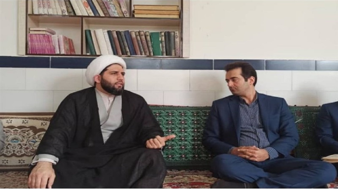 تامین پزشکان متخصص در شهرستان های غرب استان مورد توجه قرار گیرد