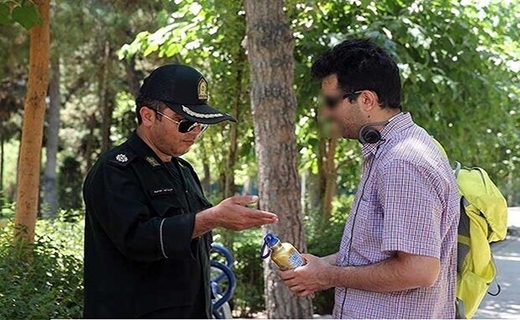 پدیده روزه خواری علنی