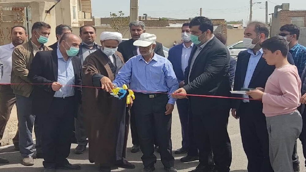 افتتاح طرح هادی یک روستا در تاکستان