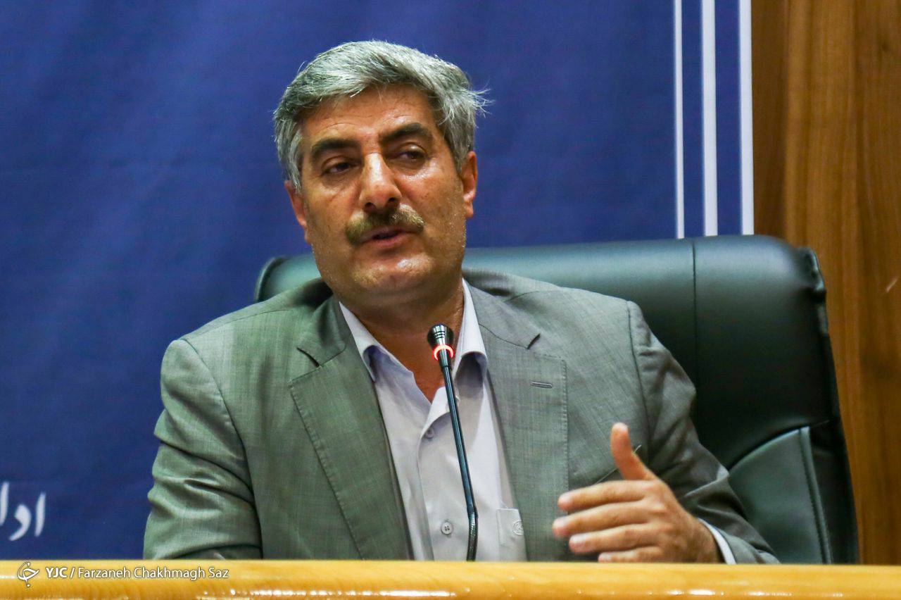 جیره‌بندی مطلقا در شهرستان شیراز نداریم