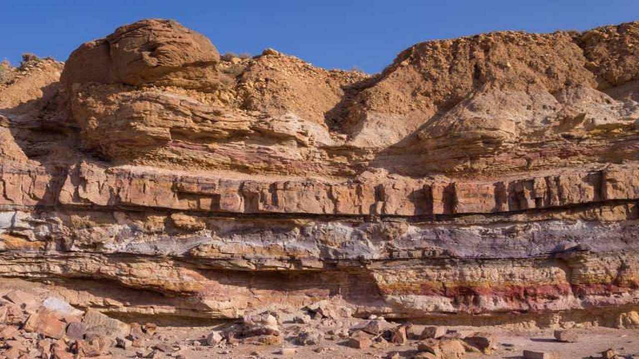 صدای مهیب چرداول ناشی از حرکت لایه‌های زیرین زمین بود