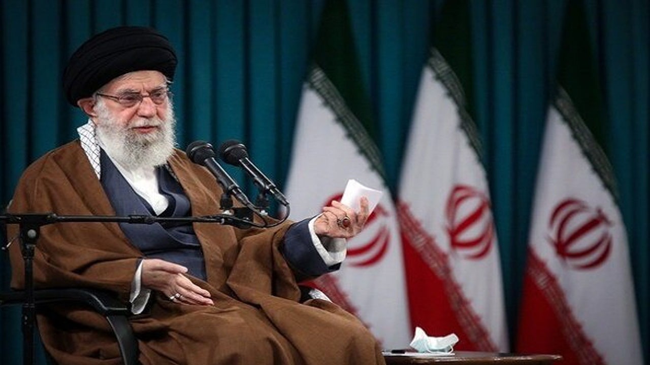 چرا رهبر انقلاب به عربستان توصیه کردند که جنگ یمن را تمام کنند؟
