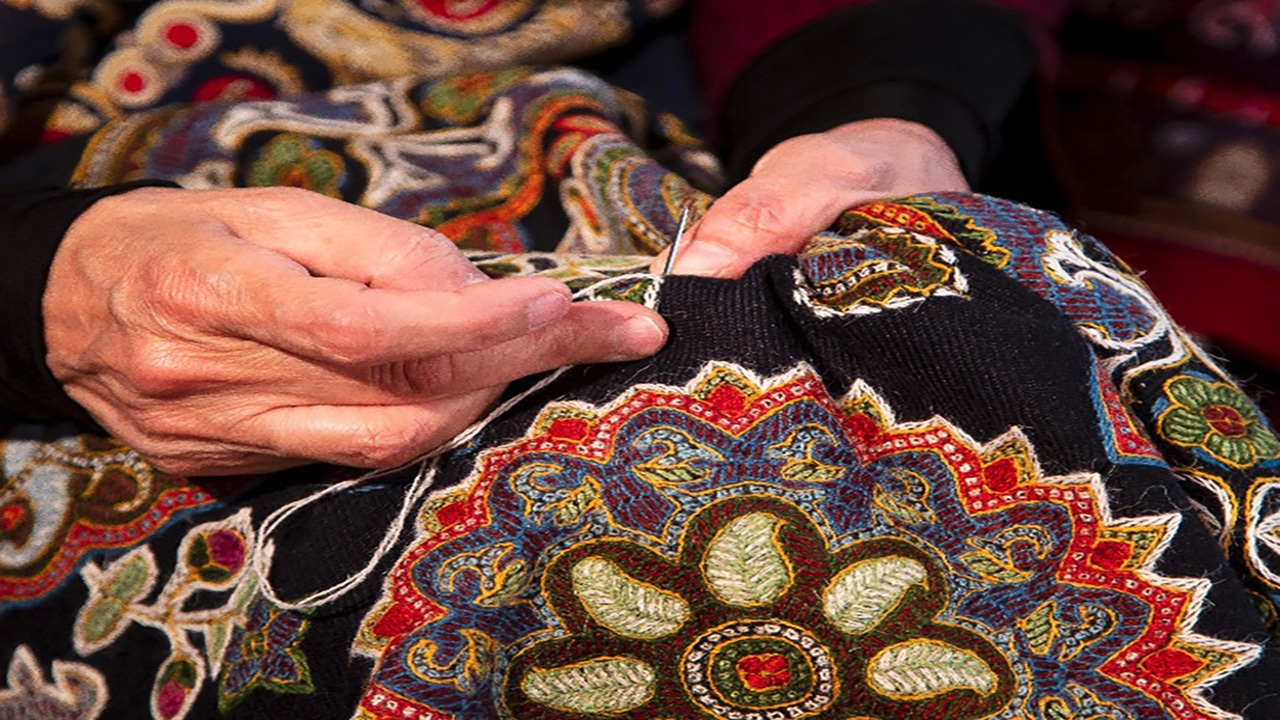 گره های توسعه پته دوزی در کرمان