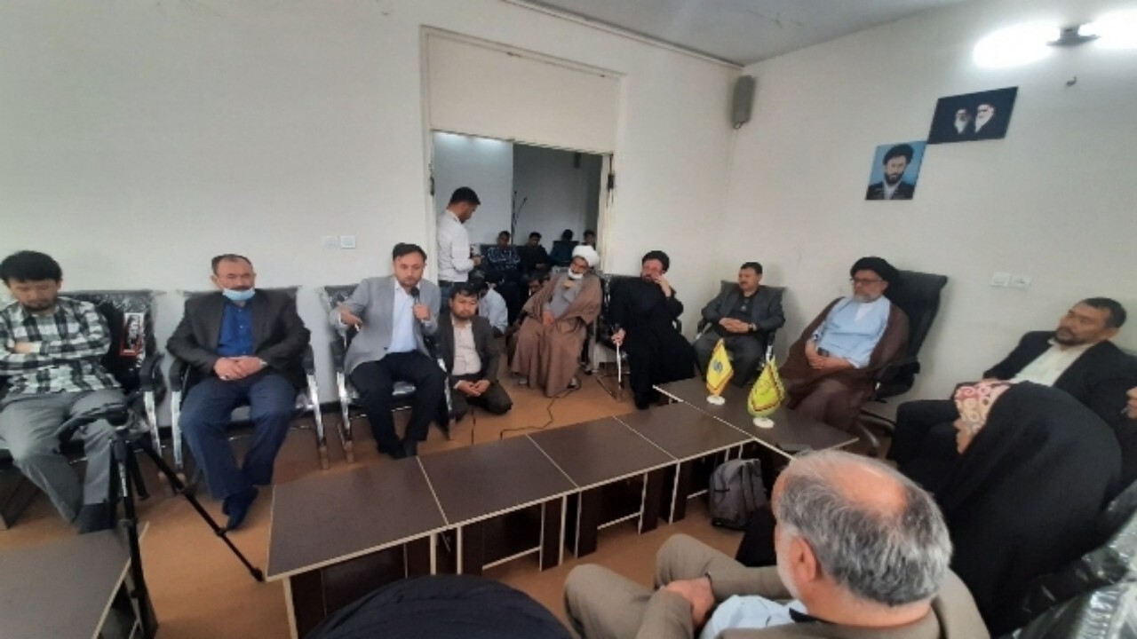تحولات افغانستان با حضور مهاجرین در قم بررسی شد + تصاویر تحولات افغانستان با حضور مهاجرین در قم بررسی شد + تصاویر