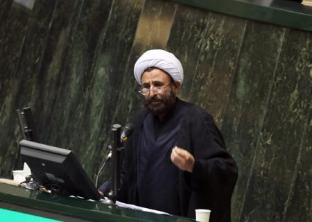 نماینده مجلس: خودروسازان قانون جوانی جمعیت را اجرا نکرده‌اند