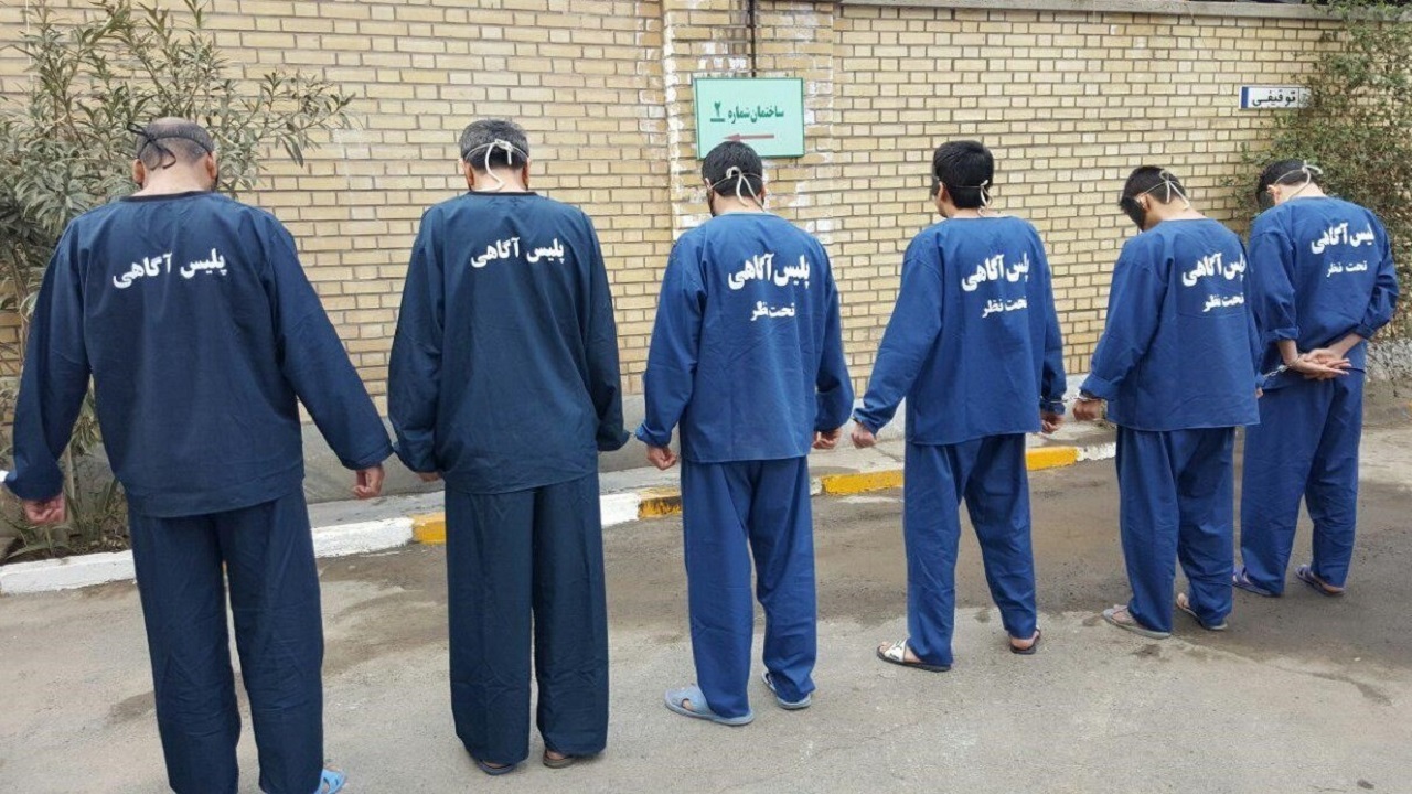 دستگیری سارقان نرده حفاظ جاده‌ها