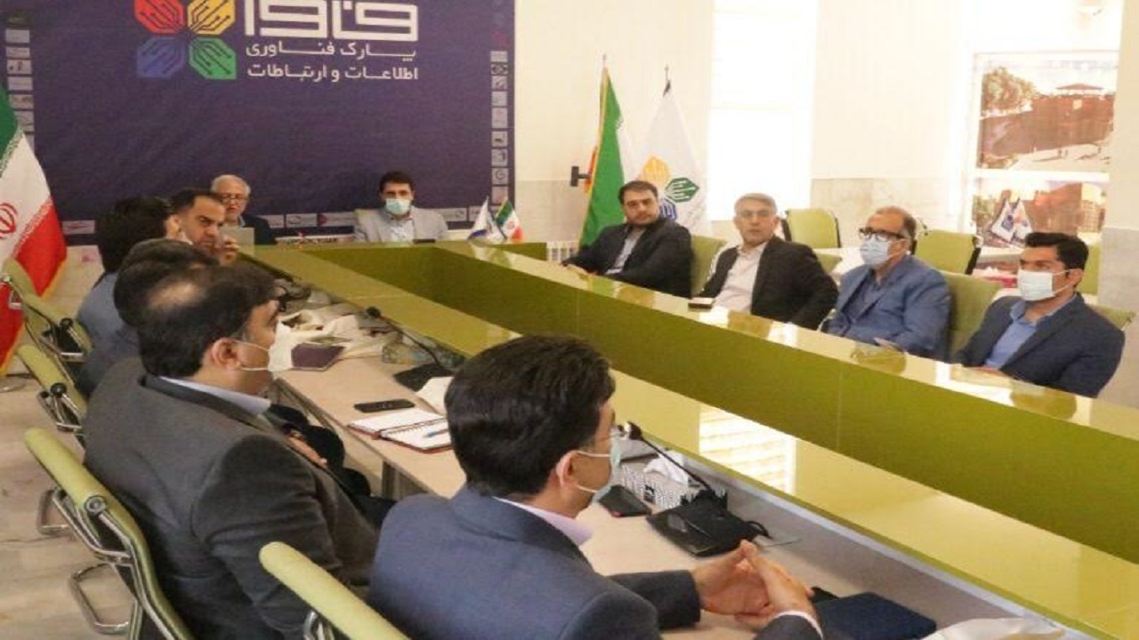 بازدید معاون وزیر ارتباطات و مدیر عامل پیام از پارک فناوری اطلاعات