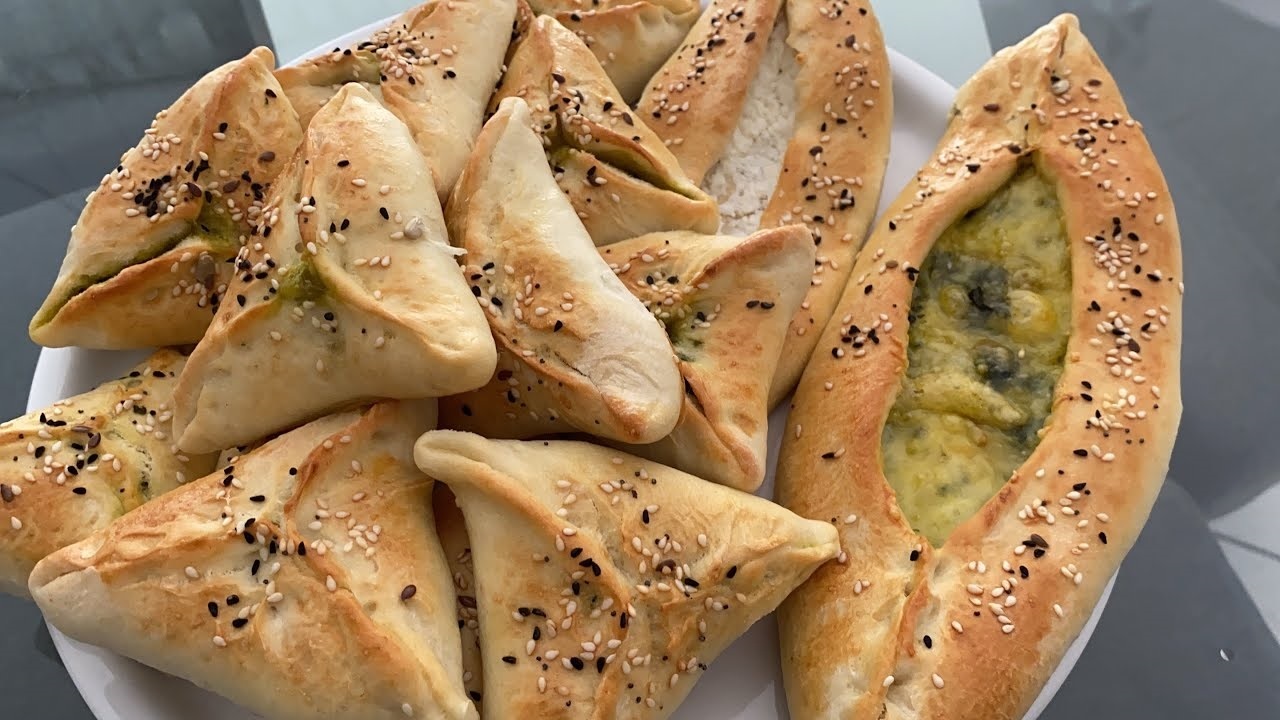 آموزش روش تهیه فطائر پنير و اسفناج + فیلم
