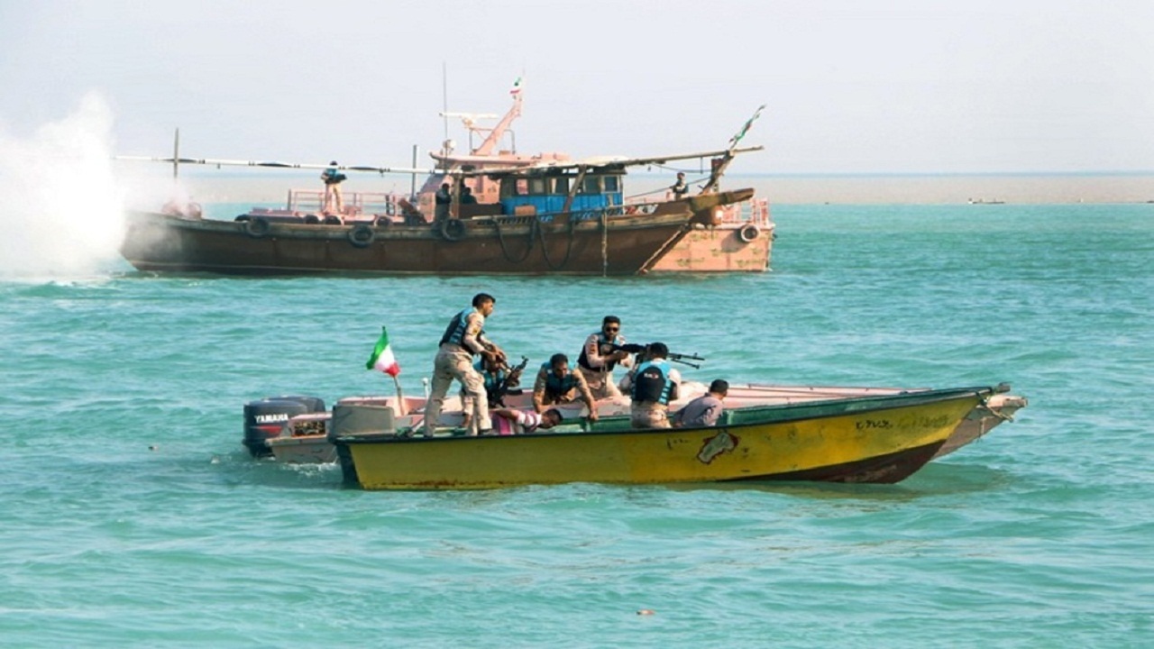 توقیف ۱۷ شناور حامل کالای قاچاق در خوزستان
