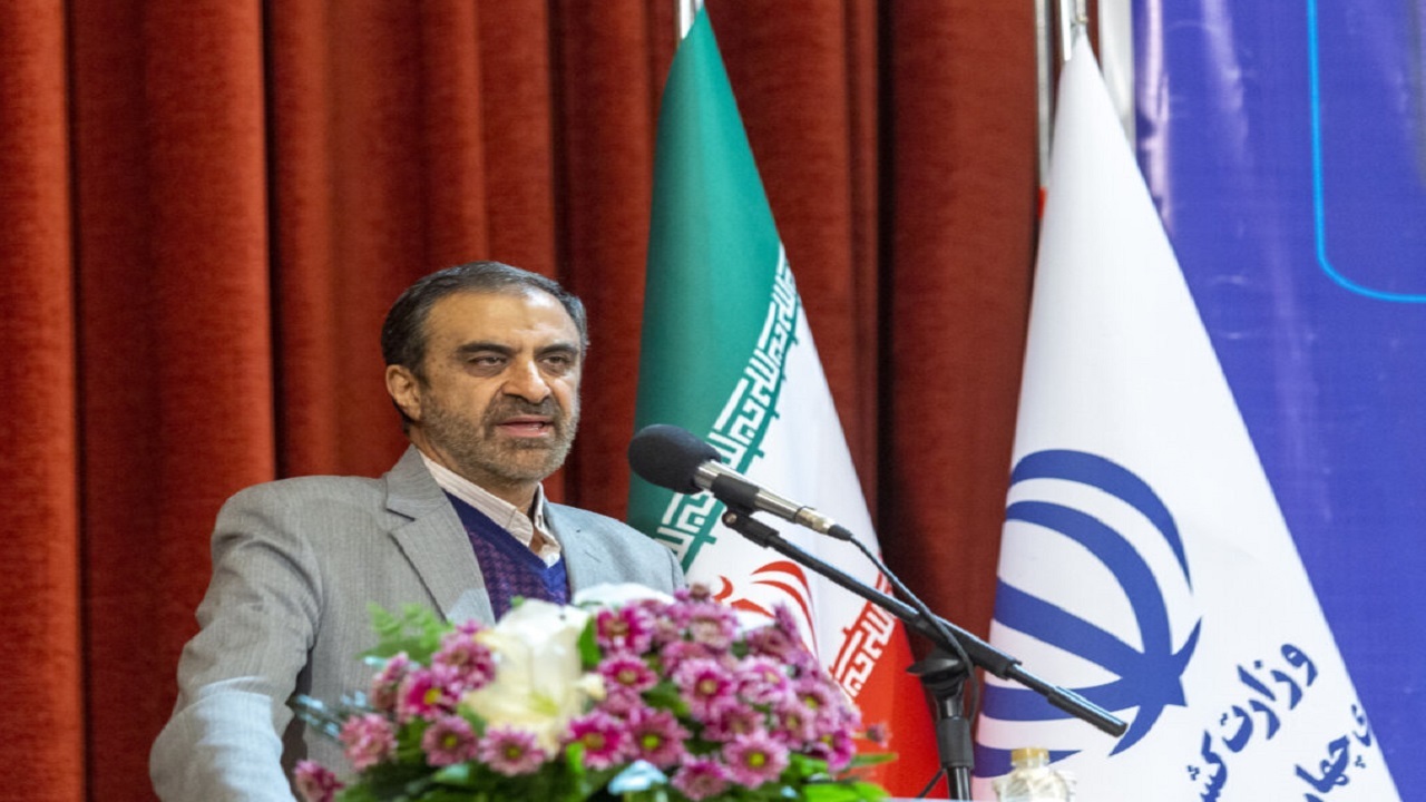 حفظ نسل جوان و جامعه در گرو آشنایی با معارف اسلامی است