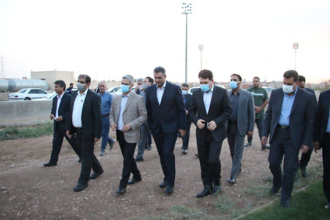  بازدید زینی وند استاندار کرمان از آخرین تمرین تیم بزرگسالان مس کرمان قبل از اعزامش به تهران