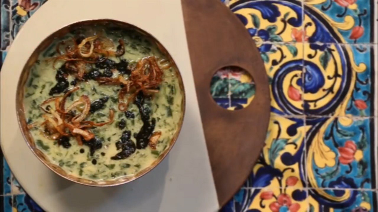 طرز تهیه آش بلغور با ماست و کشک + فیلم