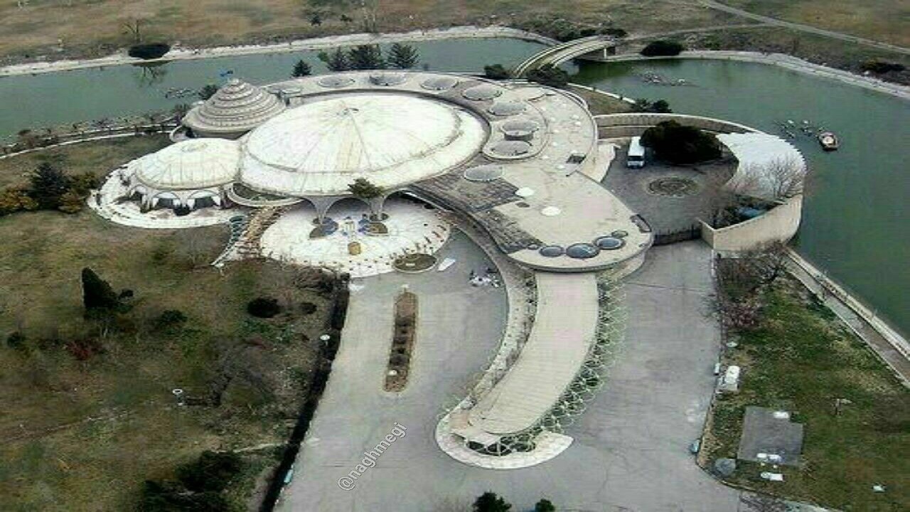 رد طوفان از نمایشگاه کاخ مروارید پاک شد