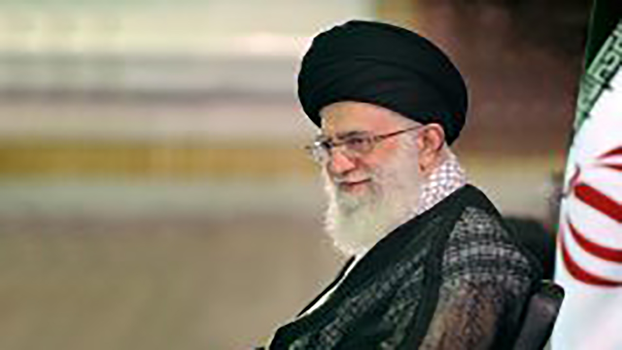 خاطره رهبر انقلاب از سخنان طنزگونه امام خمینی(ره) + فیلم