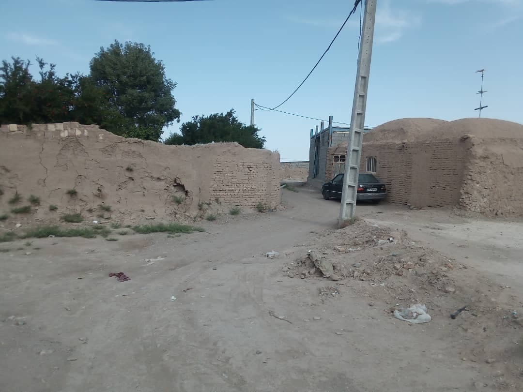 از