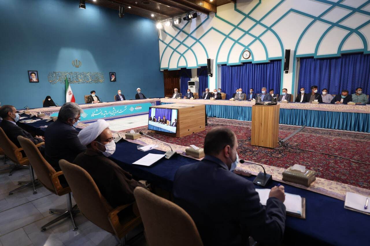 رئیس جمهور: با دانشجویان طوری رفتار شود که روند مهاجرت نخبگان معکوس باشد